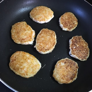 離乳食♡野菜たっぷり豆腐ハンバーグ